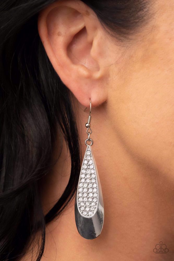 Prismatically Persuasive - White - Paparazzi Accessories