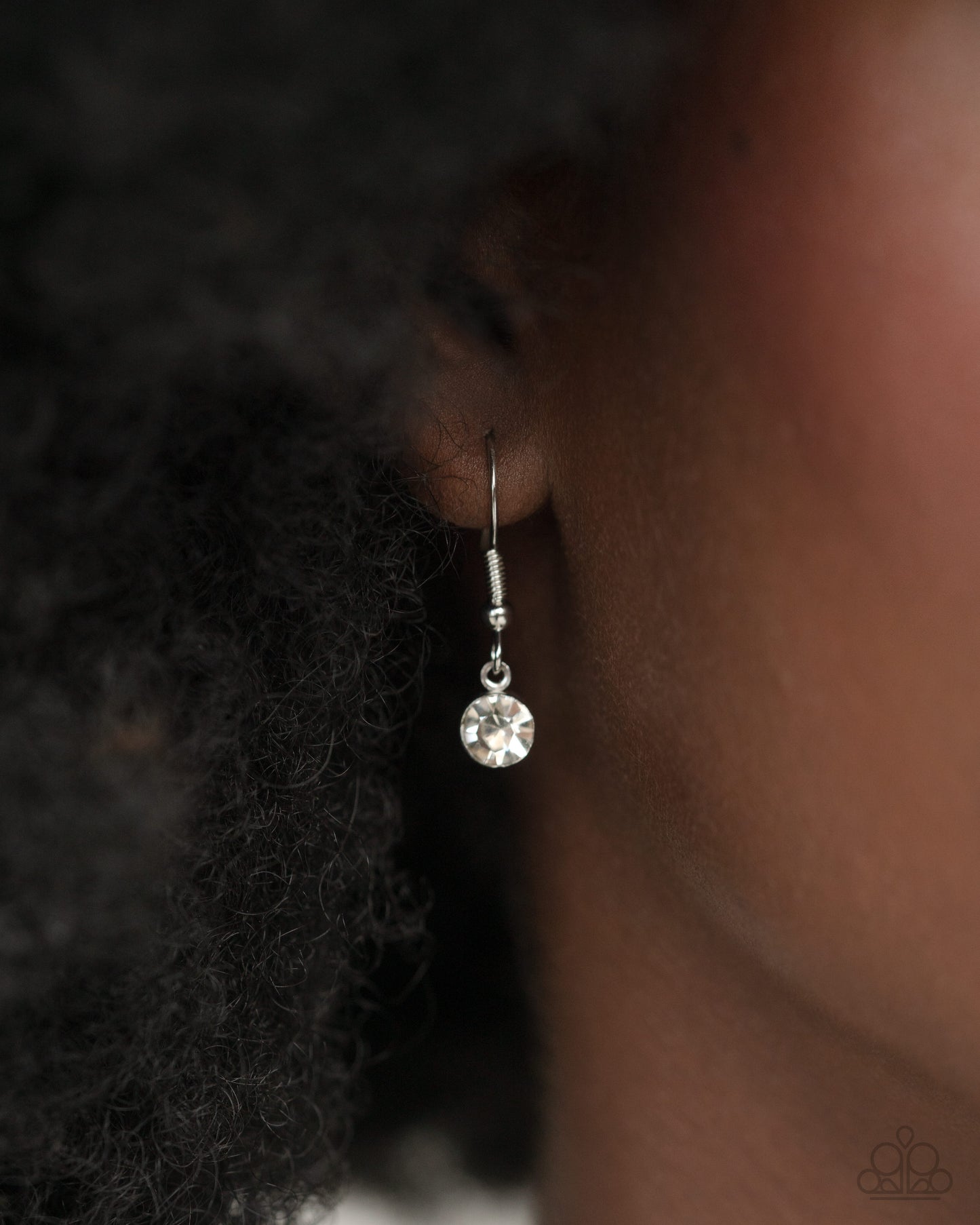 Chic Connection - Silver - Paparazzi Accessories