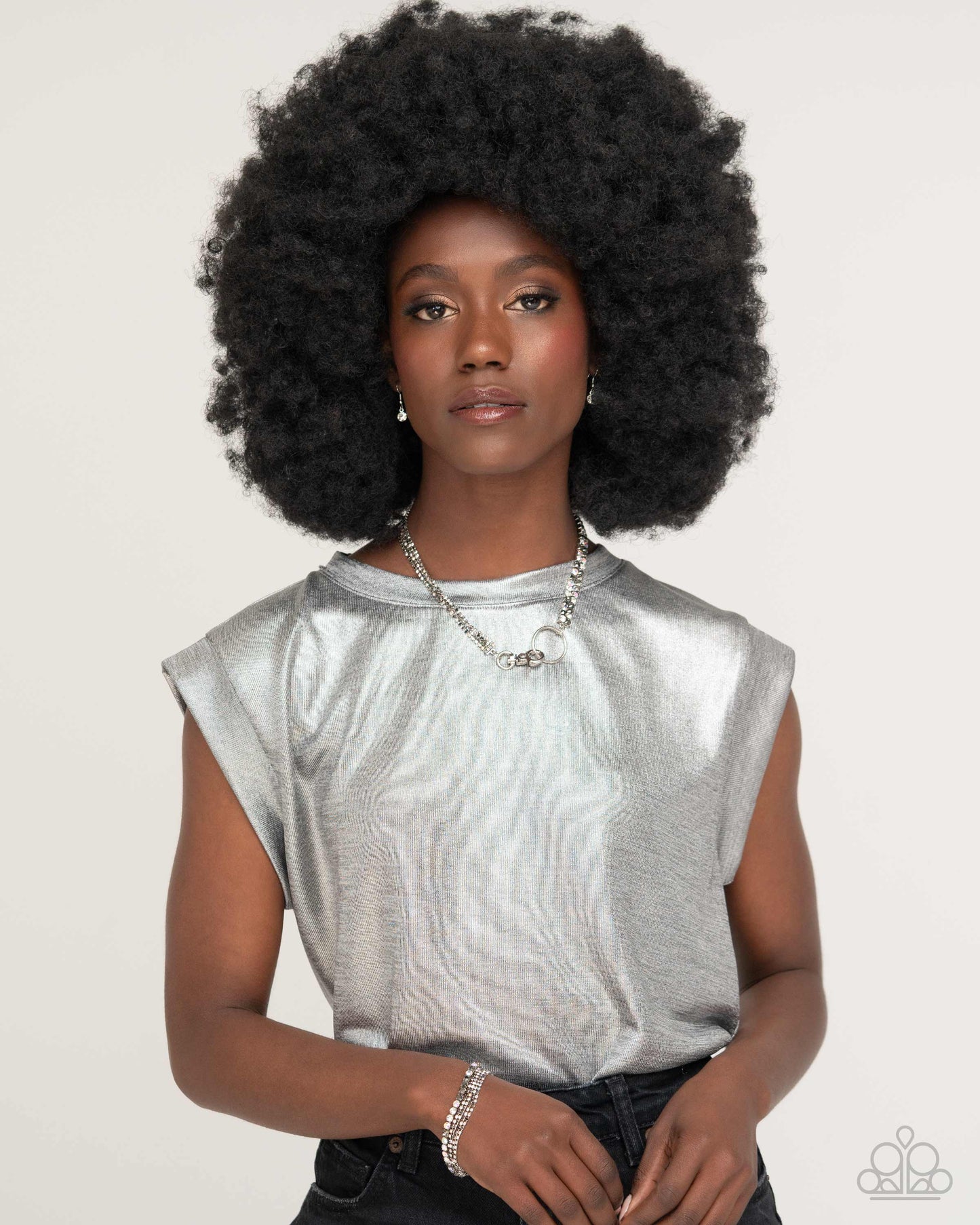Chic Connection - Silver - Paparazzi Accessories