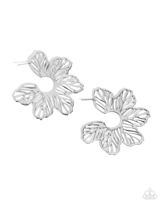 Floral Fame - Silver - Paparazzi Accessories