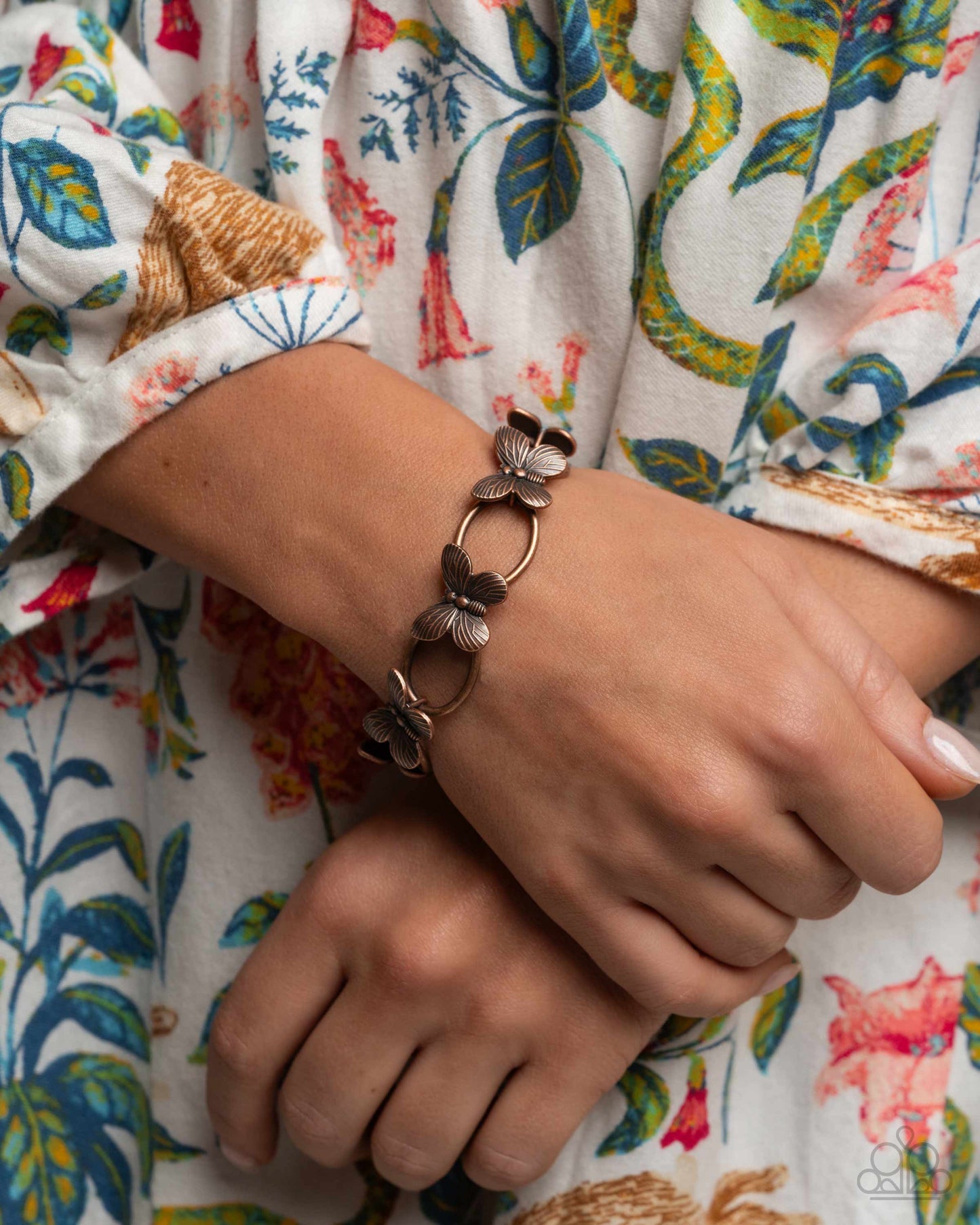 Fluttering Form - Complete Look