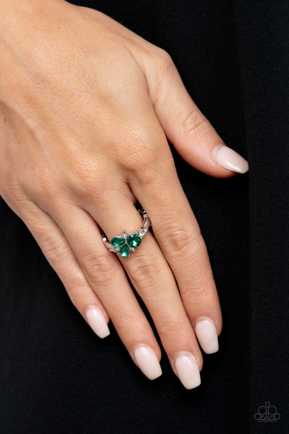 Here You GLOW - Green - Paparazzi Accessories