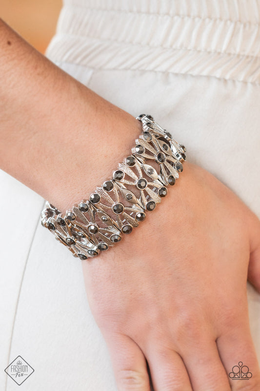 Thematic Twinkle - Silver - Paparazzi Accessories