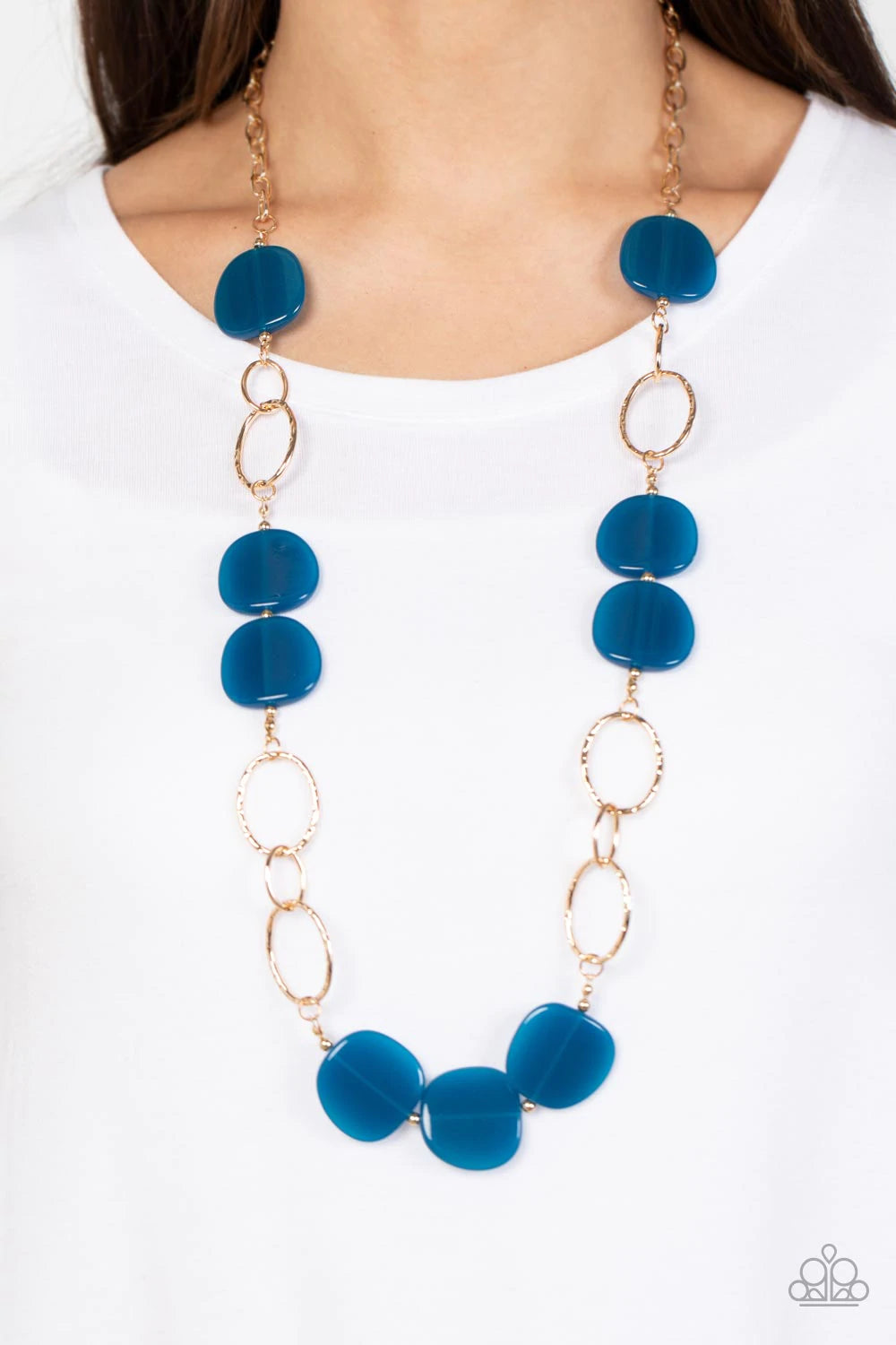 Posh Promenade - Blue - Paparazzi Accessories