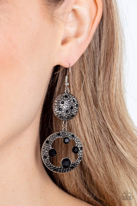 Eastern Entrada - Black - Paparazzi Accessories