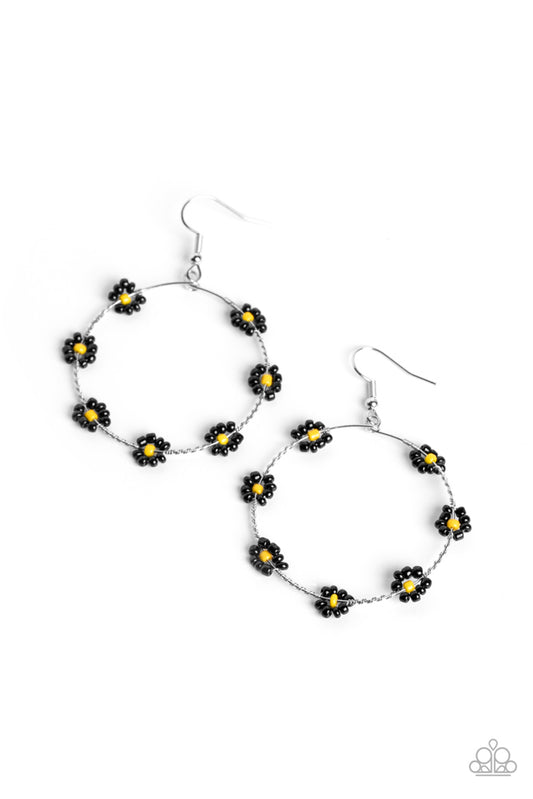 Dainty Daisies - Black - Paparazzi Accessories