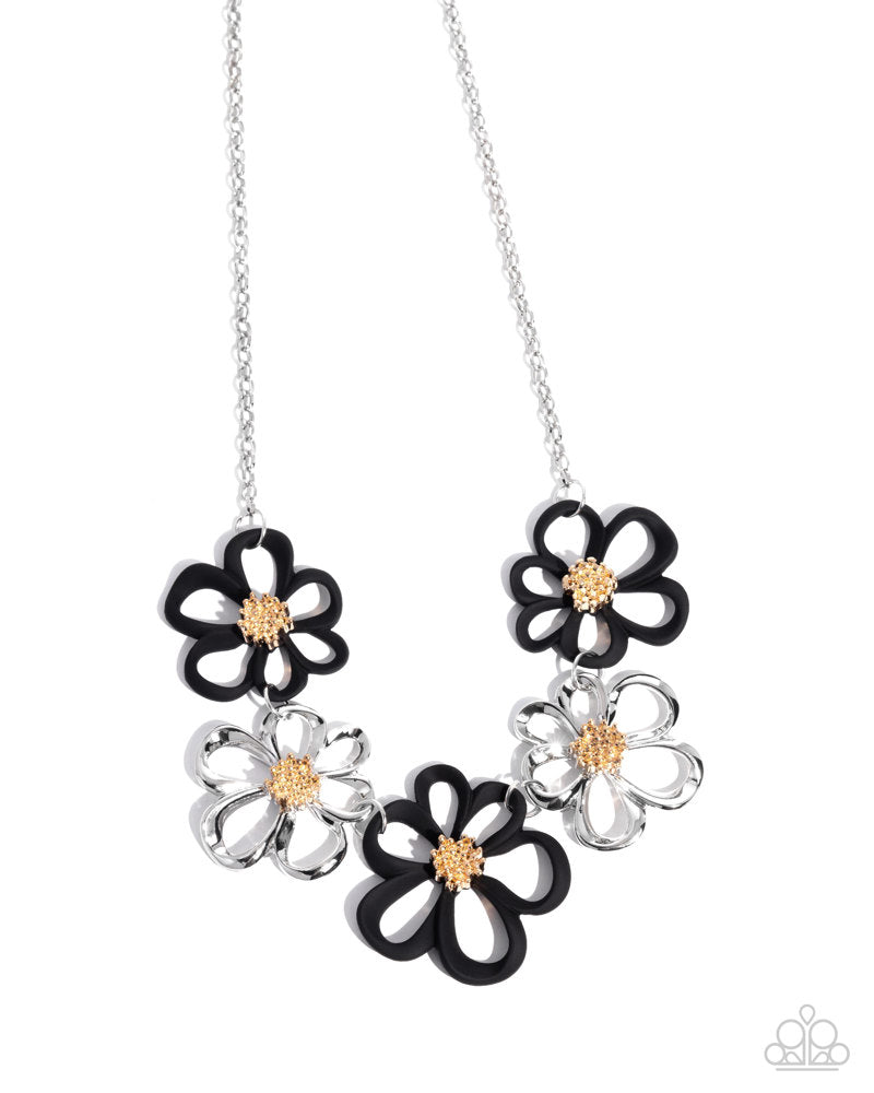 Beau Bouquet - Black