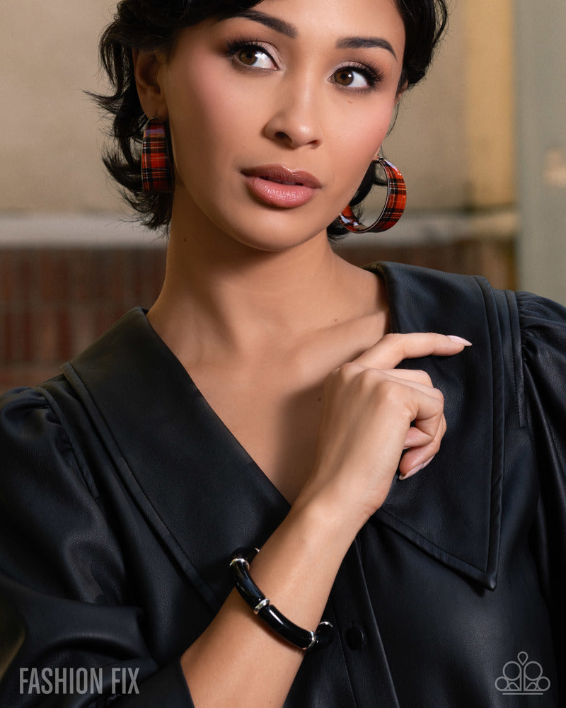 Sunset Sightings - Complete Look