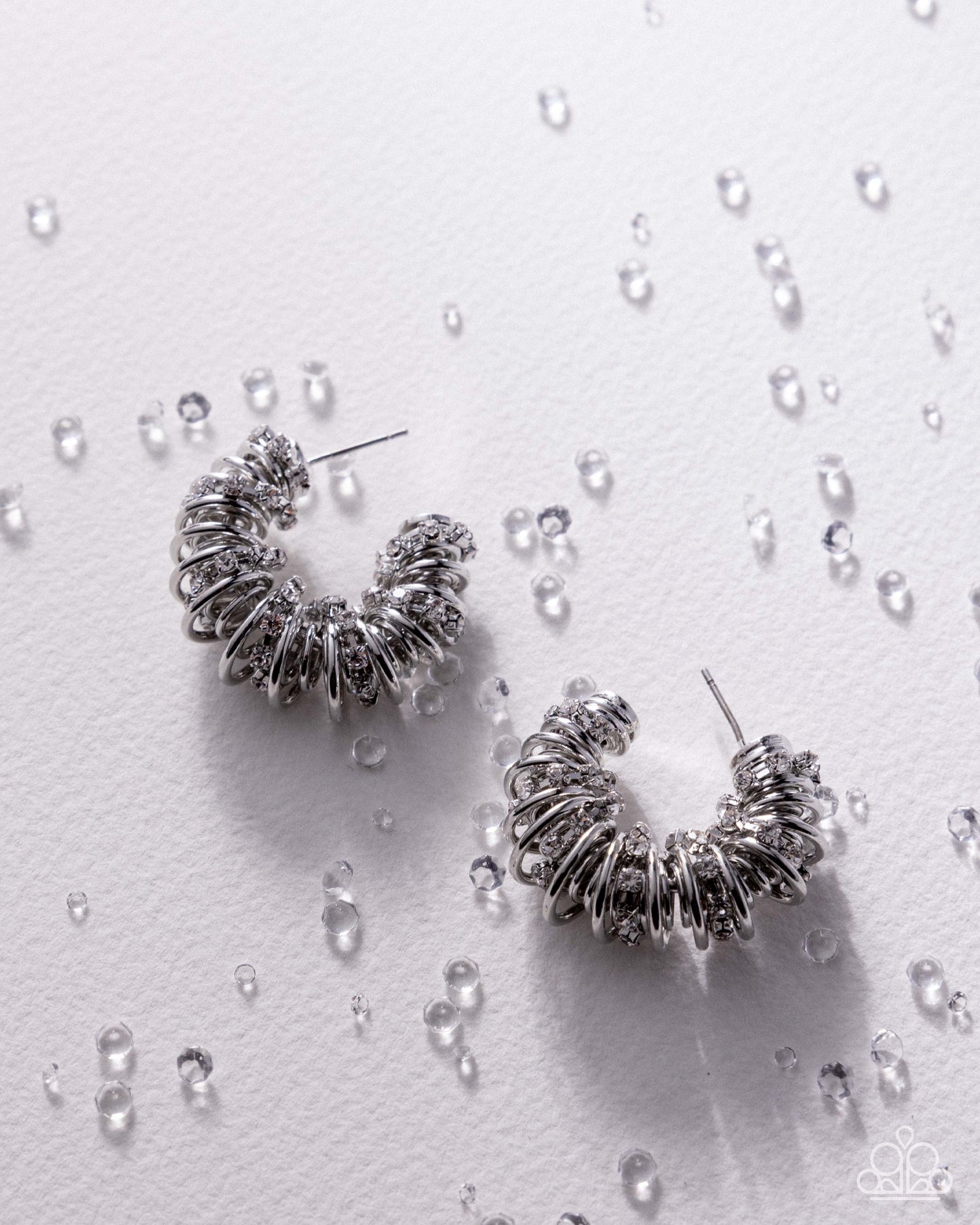 Serrated Sophistication - White