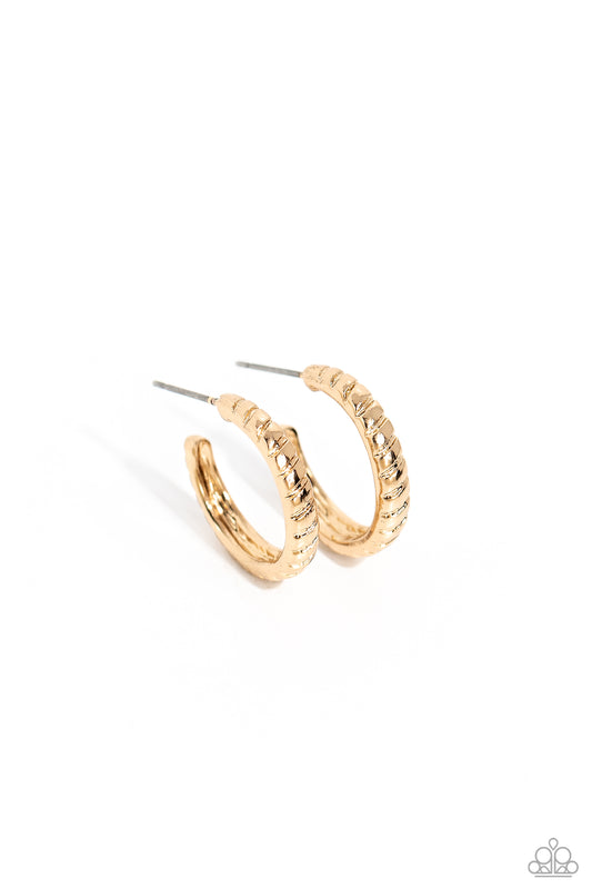 Curvy Charisma - Gold