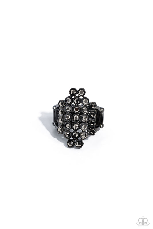 Honeycomb Haute - Black - Paparazzi Accessories