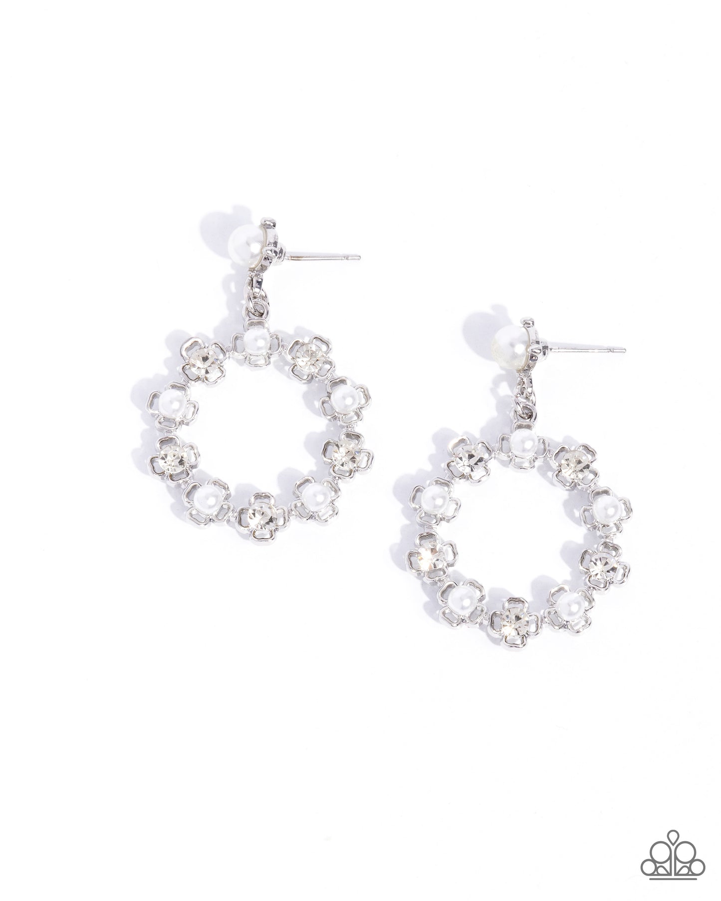 Unforgettably Uptown - White