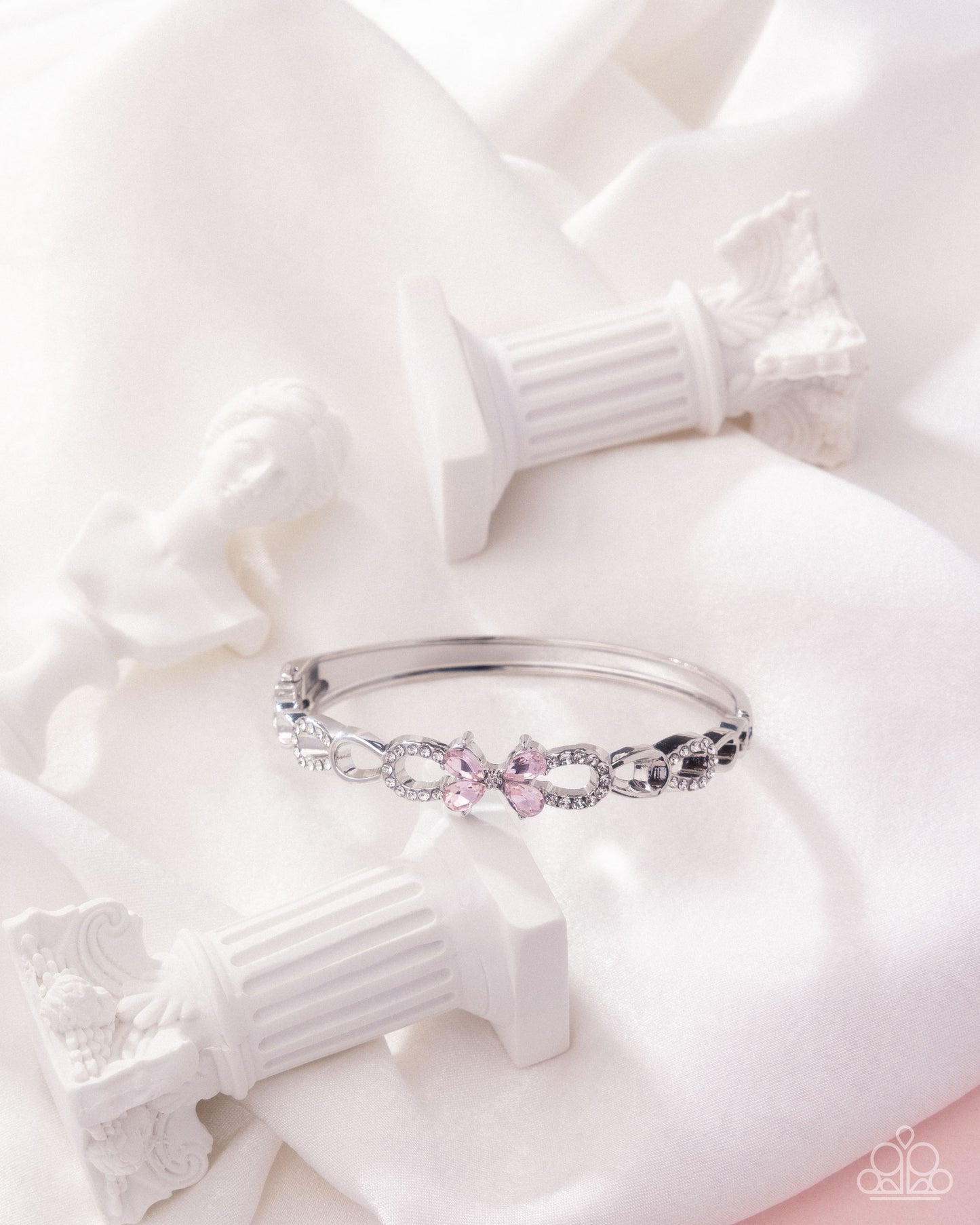 Frame of REFINED - Pink