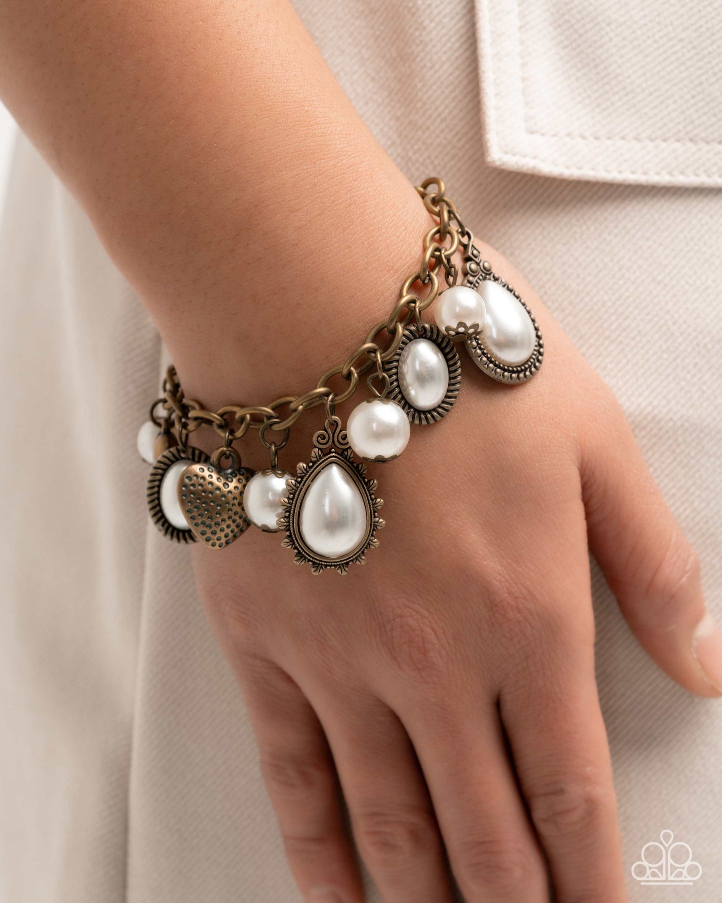 Pearly Pact - Complete Look