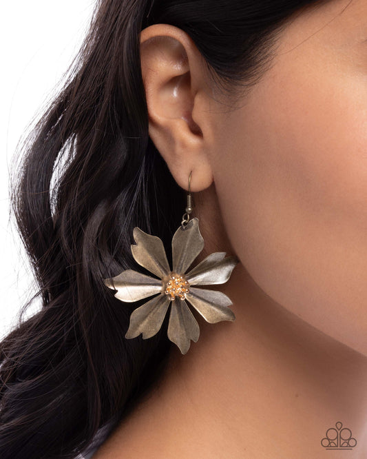 Floral Fascination - Brass