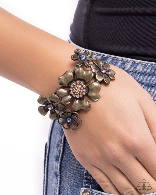 Bursting Bouquet - Brass