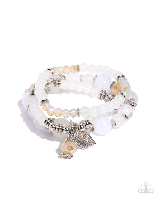 Leafy Lounge - White