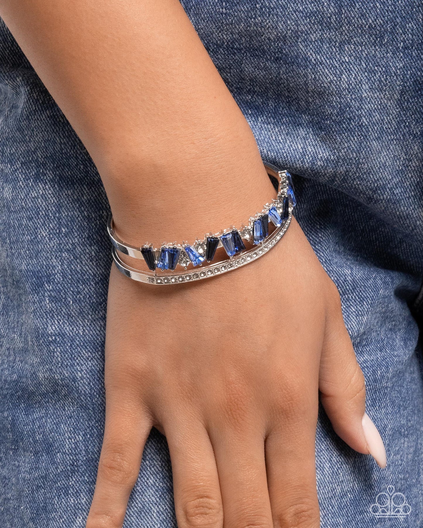 Sculpted Splendor - Blue