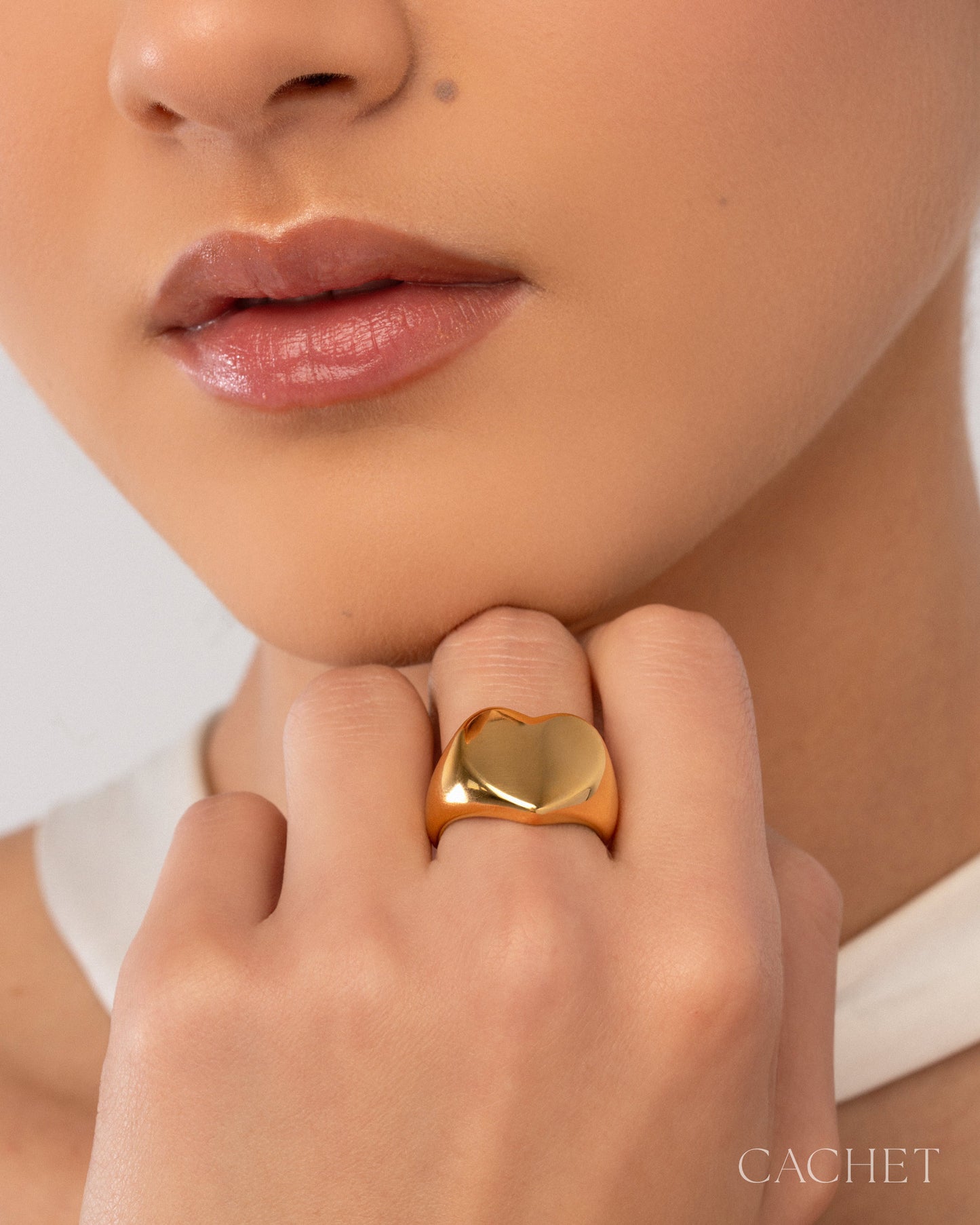 Amora - 18k Gold