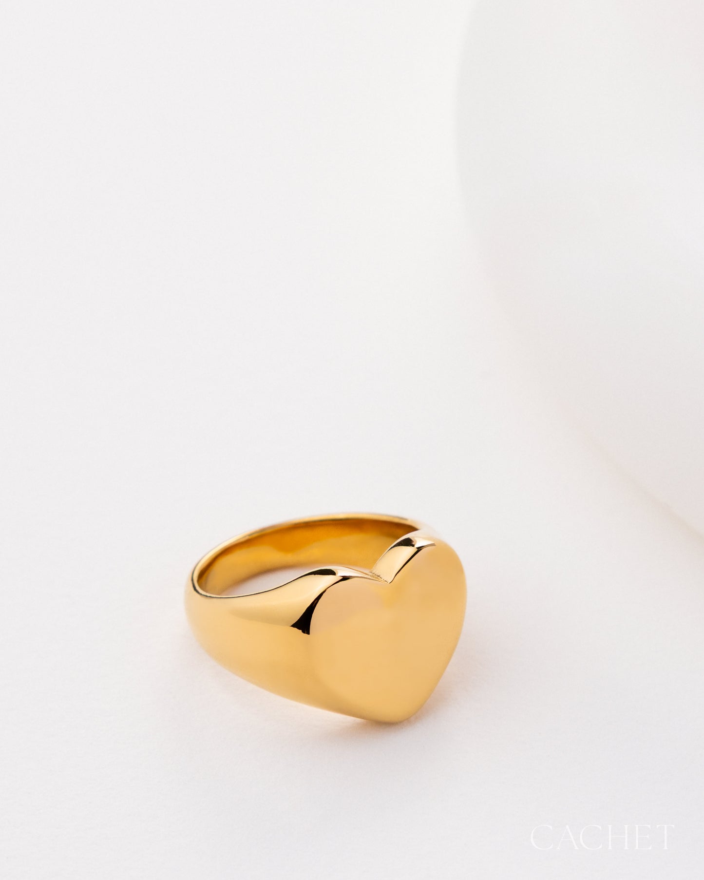 Amora - 18K Gold