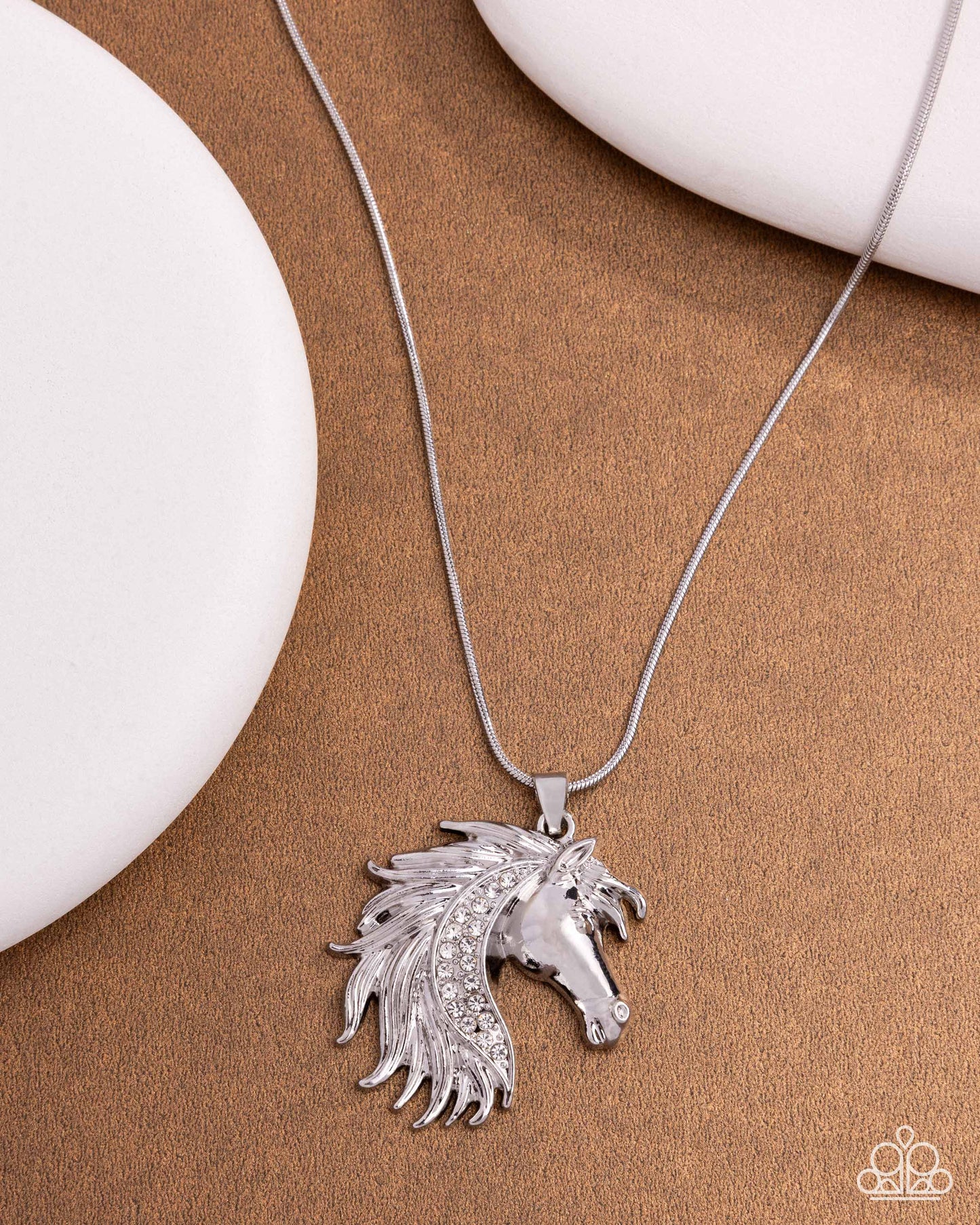Stallion Swing - White