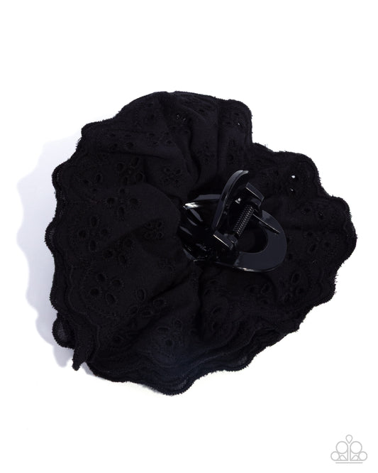 Energetic Eyelets - Black