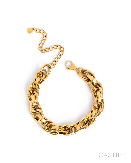 Attache