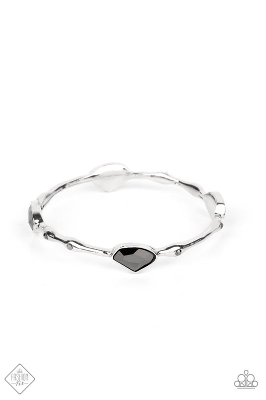 Chiseled Craze - Silver - Paparazzi Accessories