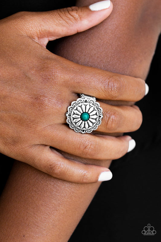 Daringly Daisy - Green - Paparazzi Accessories