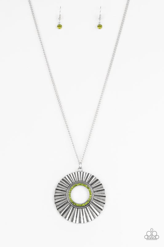 Chicly Centered - Green - Paparazzi Accessories