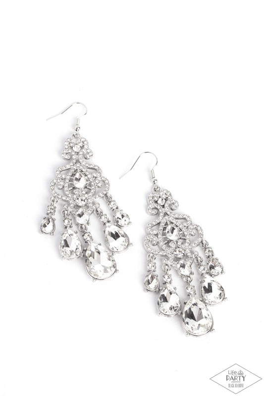 Queen Of All Things Sparkly - White - Paparazzi Accessories