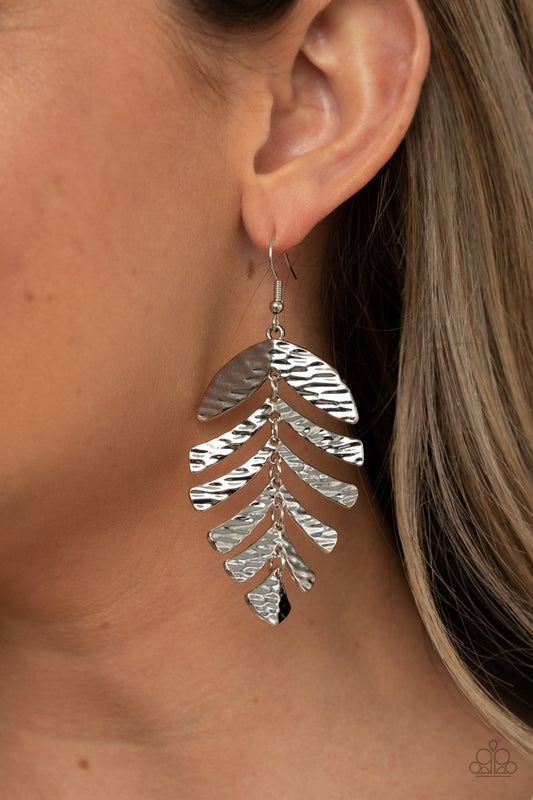 Palm Lagoon - Silver - Paparazzi Accessories