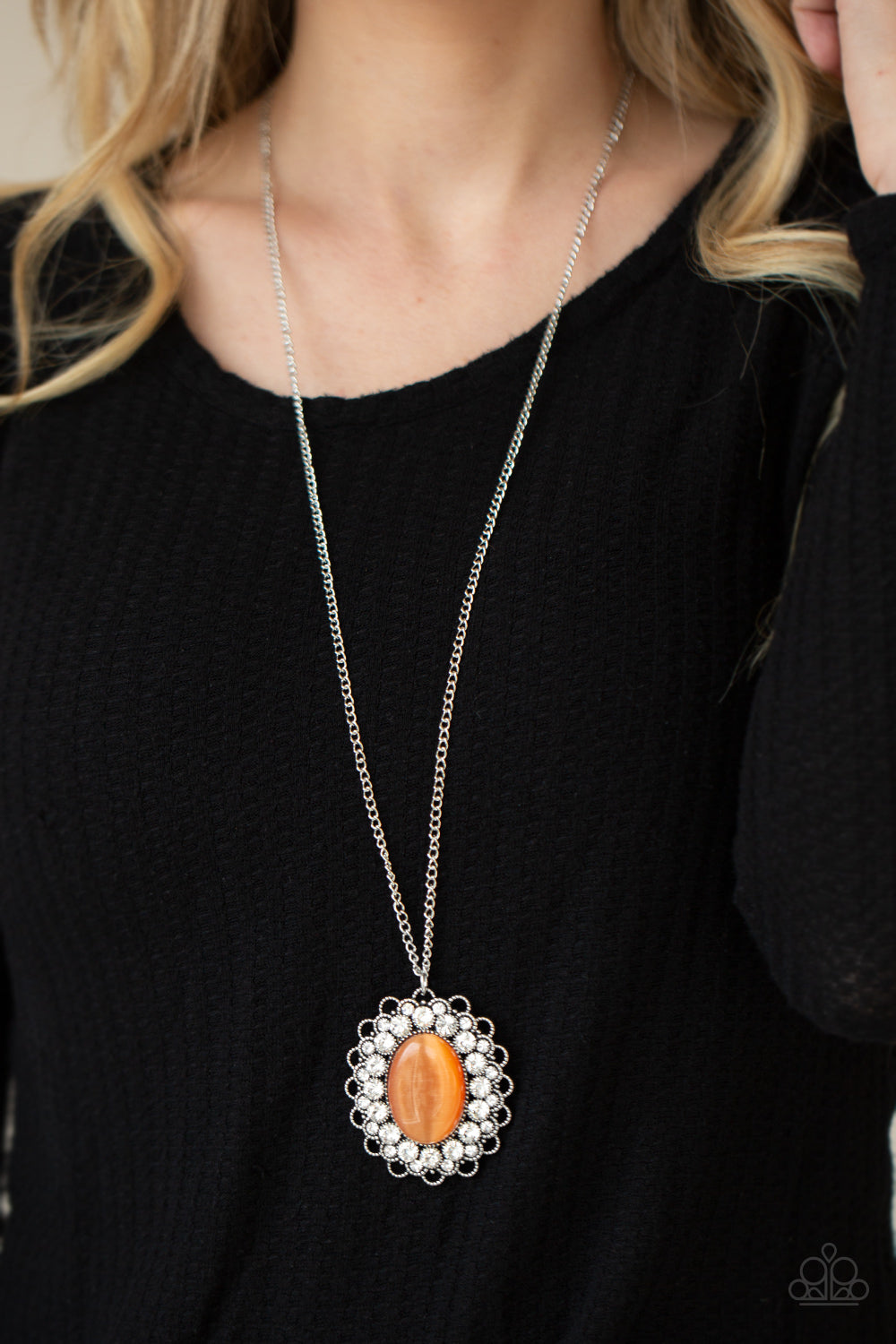 Oh My Medallion - Orange - Paparazzi Accessories