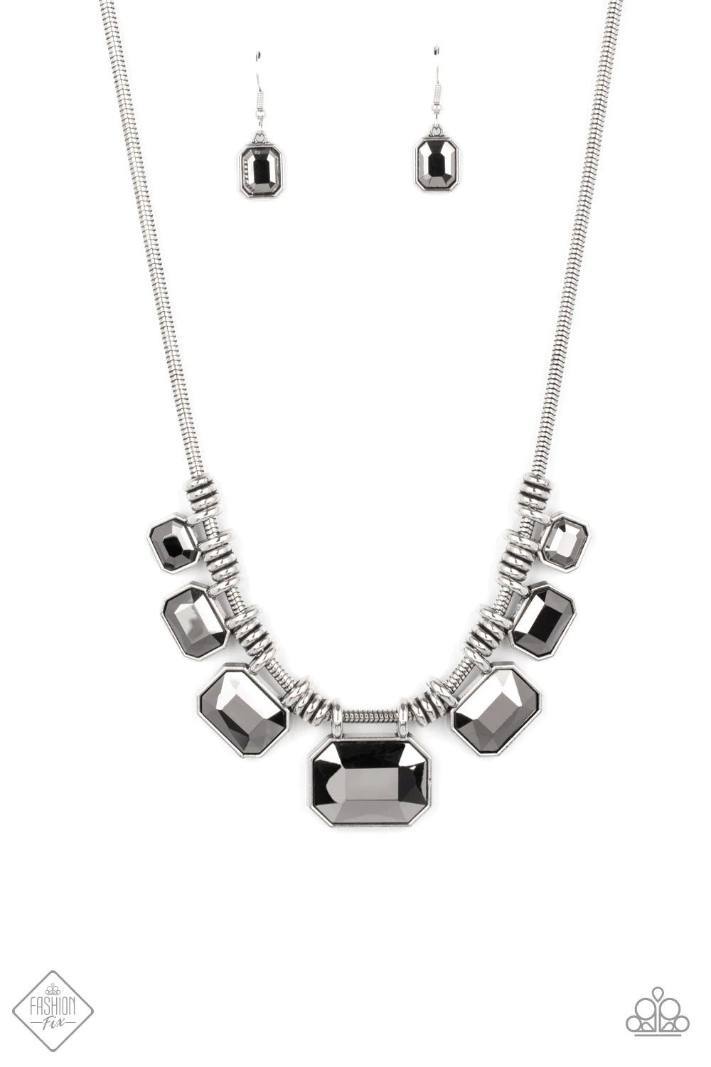 Urban Extravagance - Black - Paparazzi Accessories