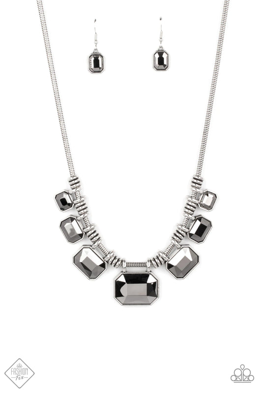 Urban Extravagance - Black - Paparazzi Accessories