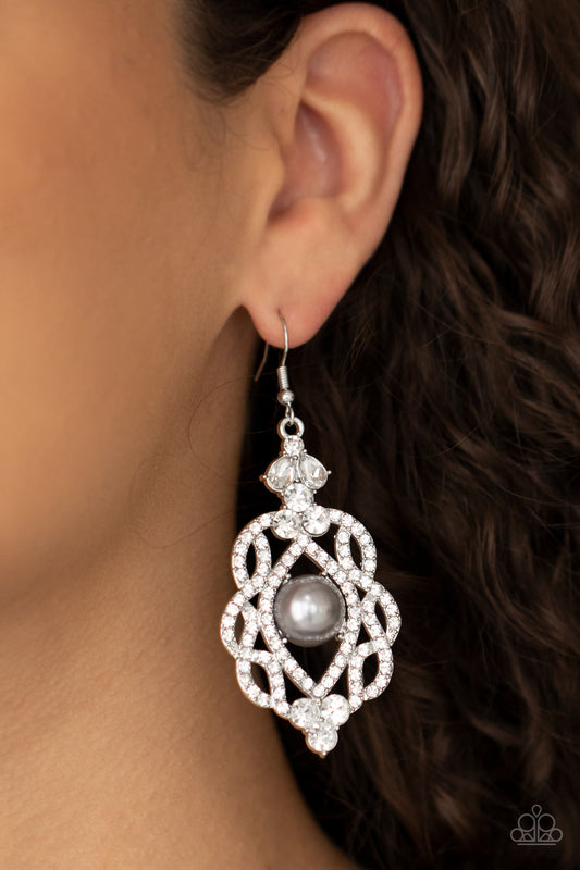Rhinestone Renaissance - Silver - Paparazzi Accessories