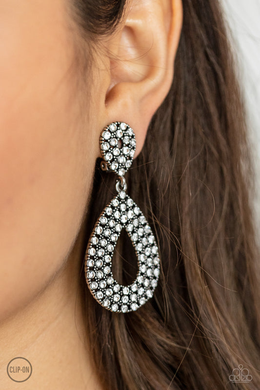 Pack In The Pizzazz - White - Paparazzi Accessories