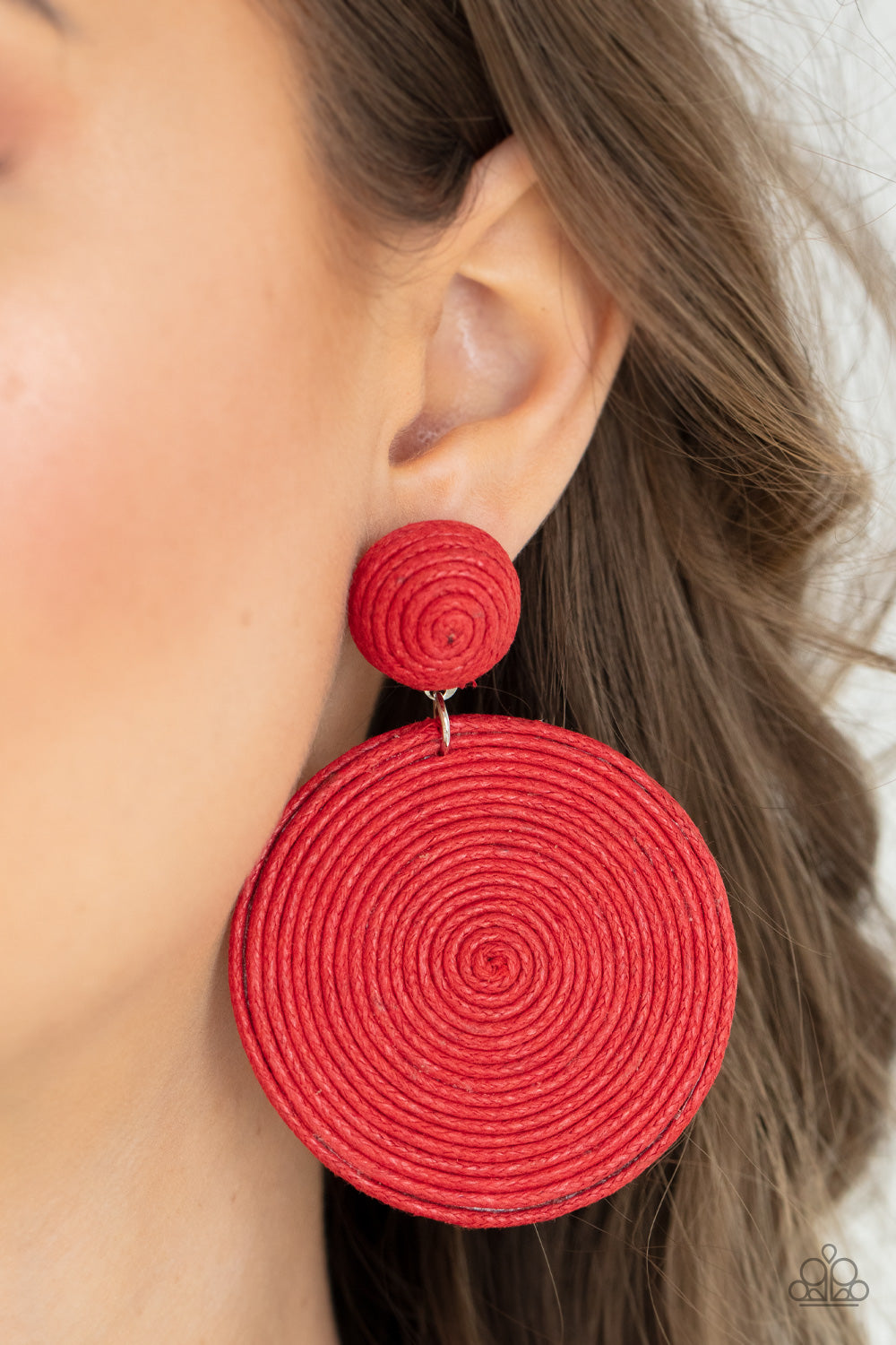 Circulate The Room - Red - Paparazzi Accessories