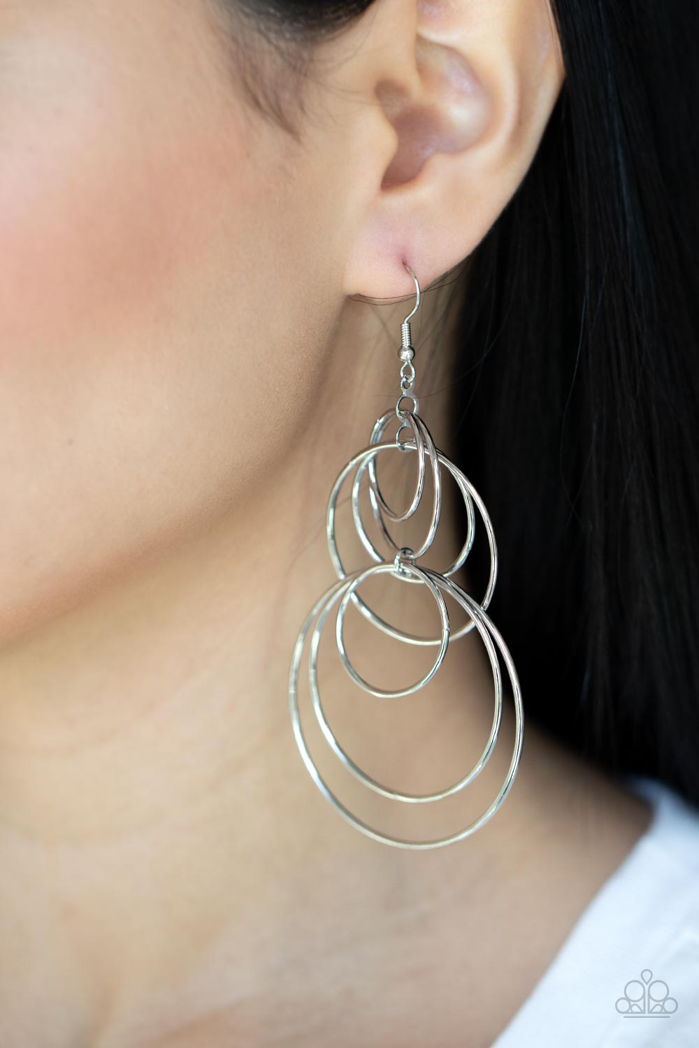 I Feel Dizzy - Silver - Paparazzi Accessories