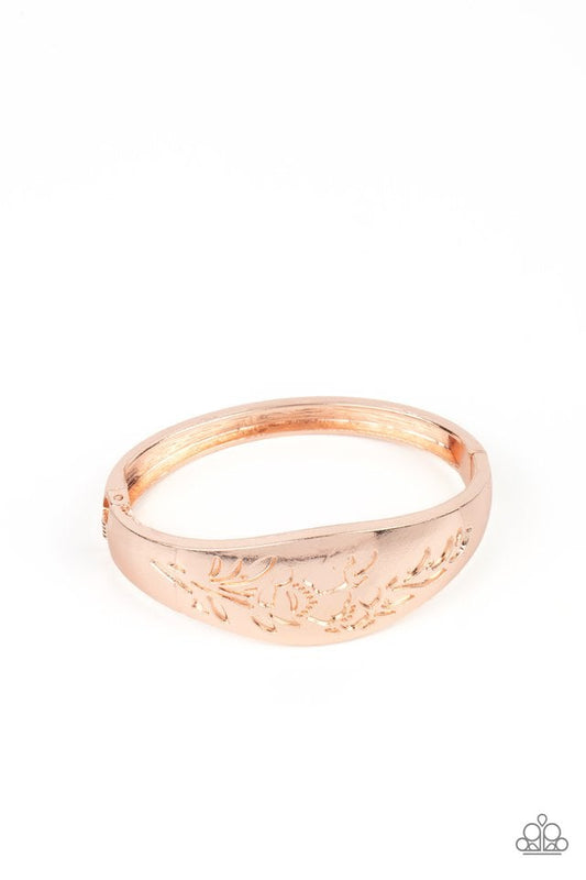 Fond of Florals - Rose Gold - Paparazzi Accessories