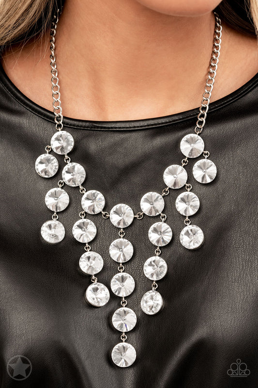 Spotlight Stunner - White - Paparazzi Accessories