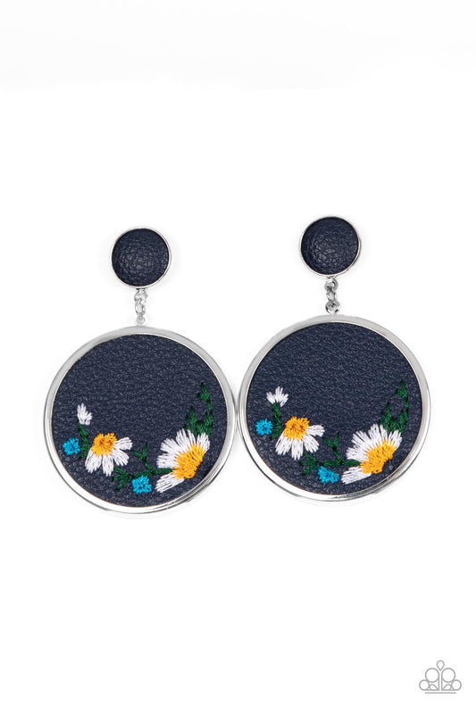 Embroidered Gardens - Blue - Paparazzi Accessories