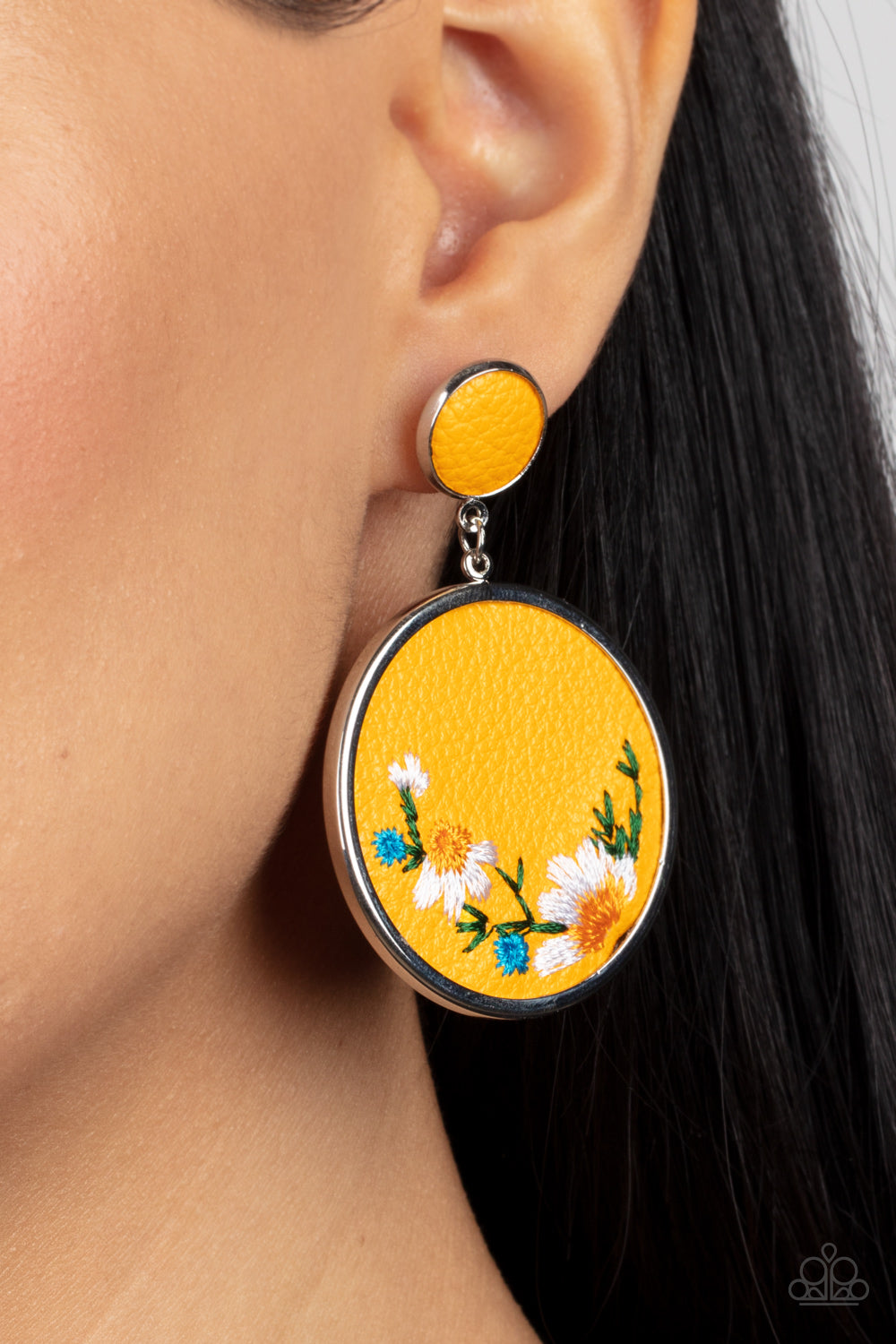 Embroidered Gardens - Yellow - Paparazzi Accessories