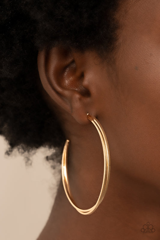 Monochromatic Curves - Gold - Paparazzi Accessories