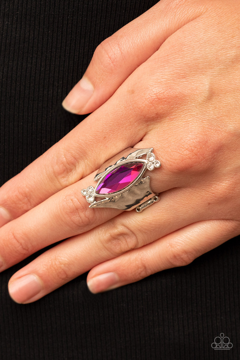 Planetary Paradise - Pink - Paparazzi Accessories