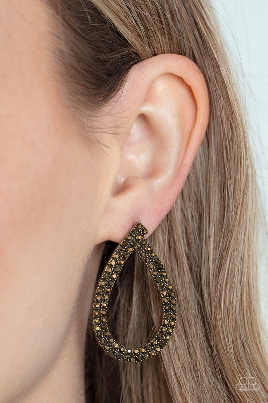Diva Dust - Brass - Paparazzi Accessories