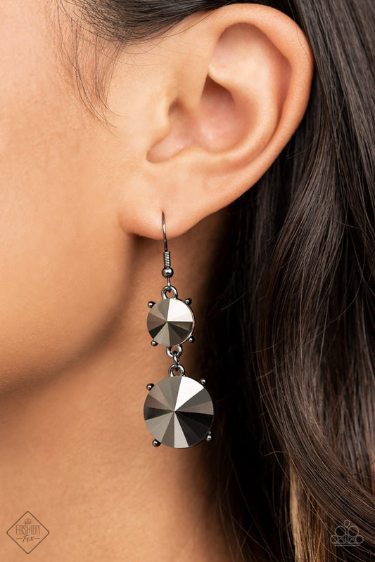 Sizzling Showcase - Black - Paparazzi Accessories
