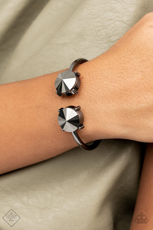 Spark and Sizzle - Black - Paparazzi Accessories