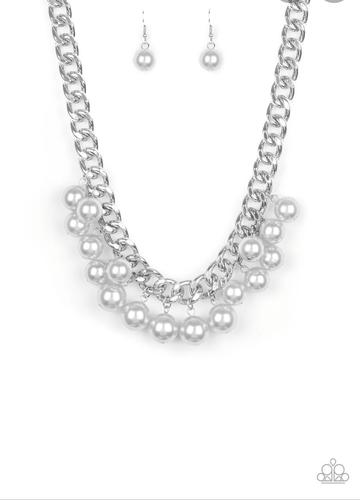 Get Off My Runway - Silver - Paparazzi Accessories